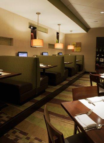 Holiday Inn Olathe Medical Center エクステリア 写真