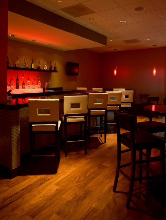 Holiday Inn Olathe Medical Center レストラン 写真